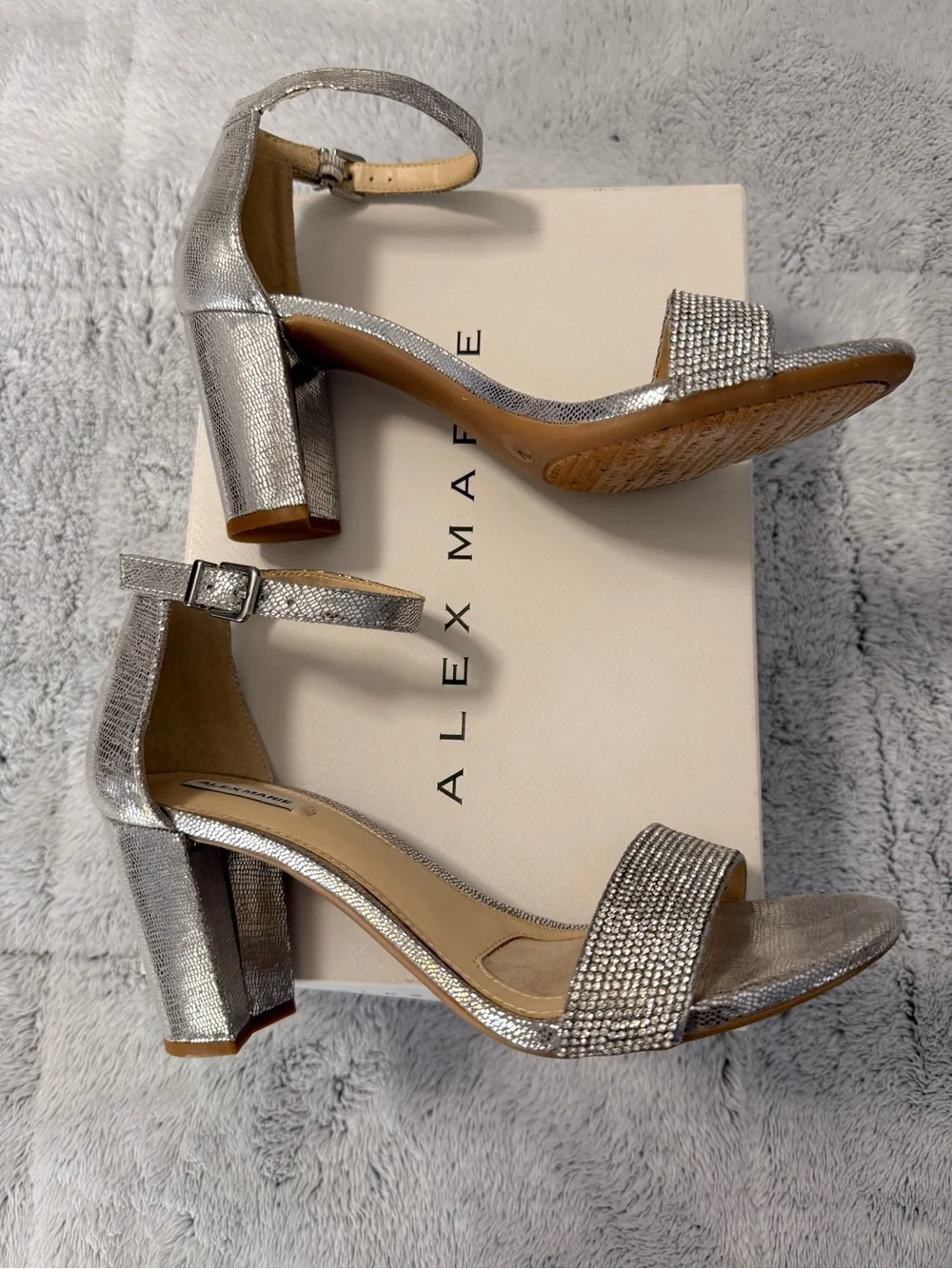 Alex Marie Halmartwo Silver Rhinestone Block Heel Sandals 7.5 Wide